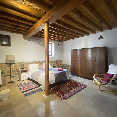 The Family Nest - Traditional Serenity Villa Nicosia