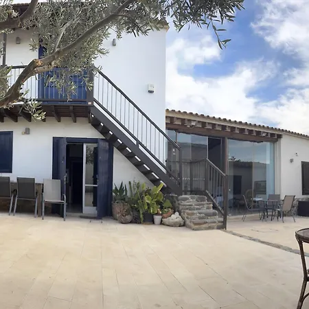 The Family Nest - Traditional Serenity