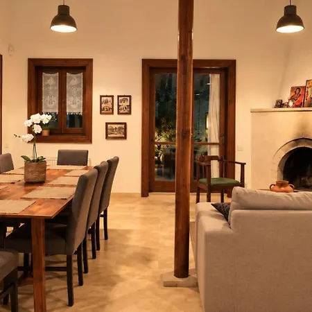 The Family Nest - Traditional Serenity Villa
