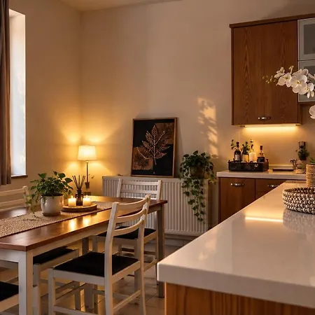 The Family Nest - Traditional Serenity