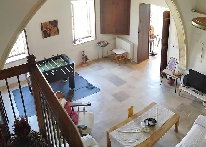 The Family Nest - Traditional Serenity Nikósie