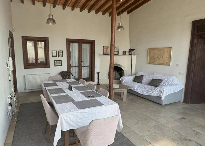 Vila The Family Nest - Traditional Serenity